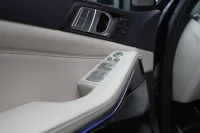 BMW X7 M50 3.0 294kW thumbnail