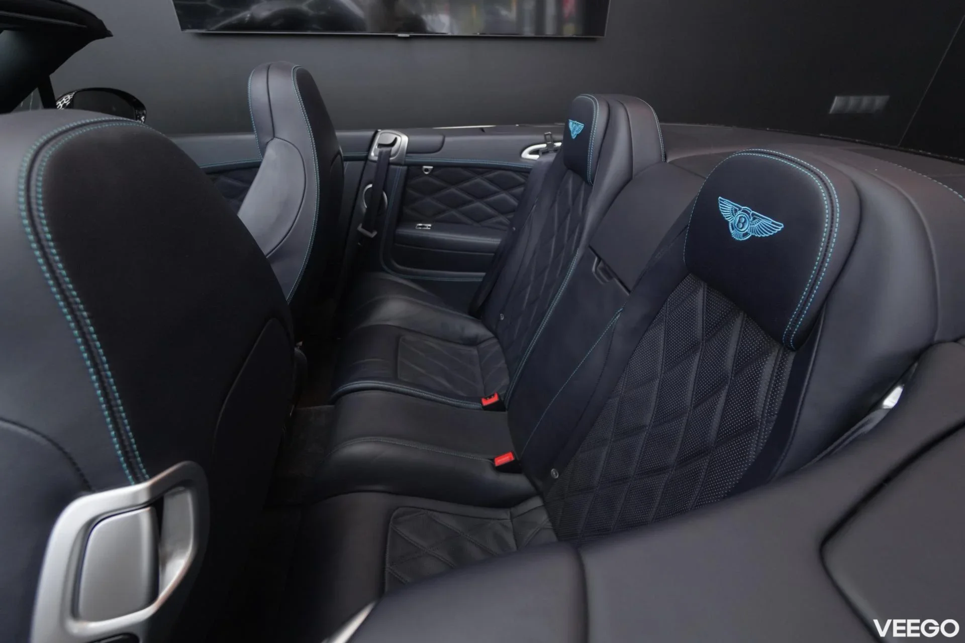 Bentley CONTINENTAL GTC 6.0 460kW