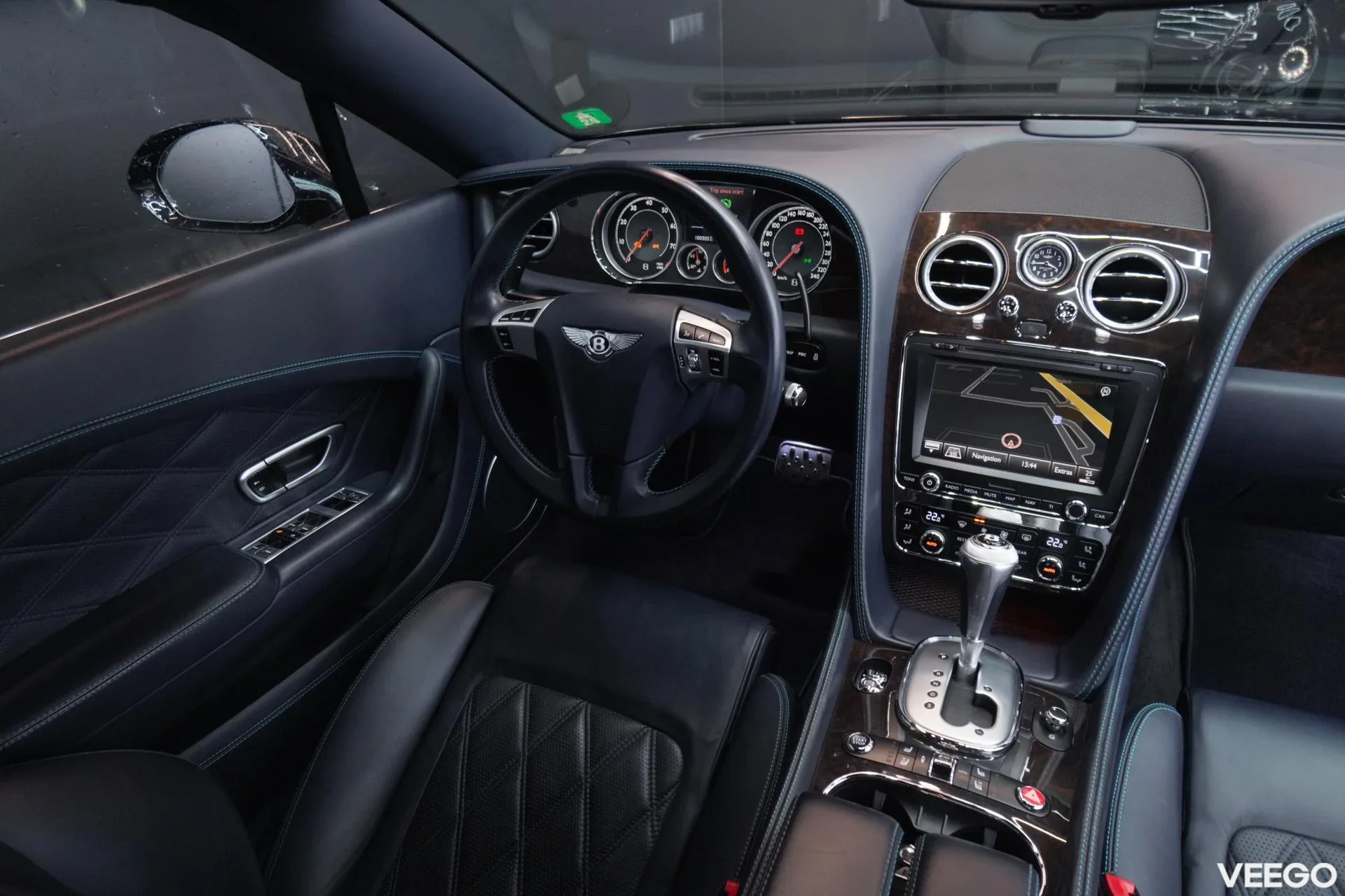 Bentley CONTINENTAL GTC 6.0 460kW