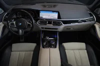 BMW X7 M50 3.0 294kW thumbnail