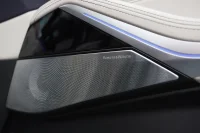 BMW X7 M50 3.0 294kW thumbnail