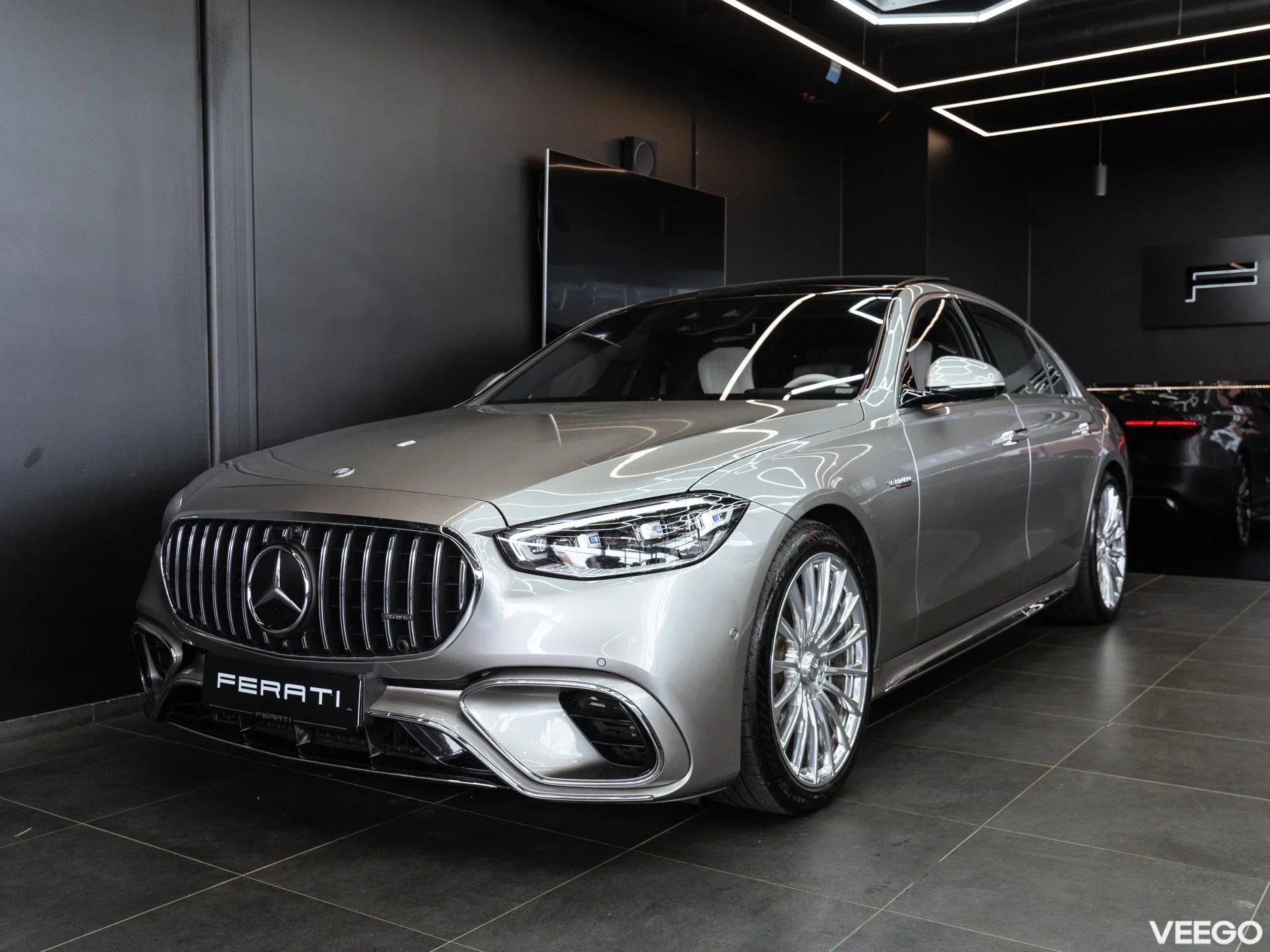 Mercedes-Benz S63 AMG 4.0 530kW