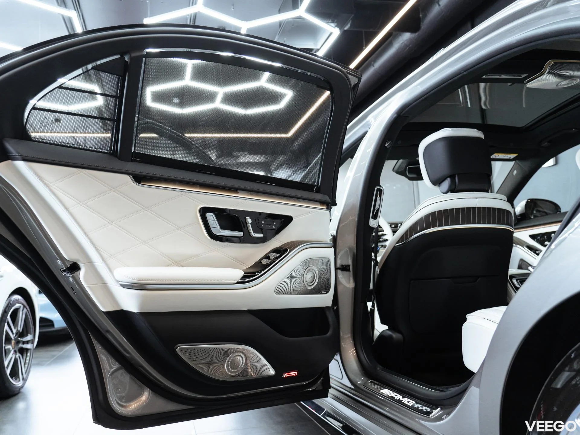 Mercedes-Benz S63 AMG 4.0 530kW