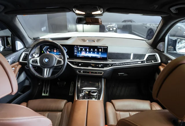 Image of BMW X7 4.4 390kW