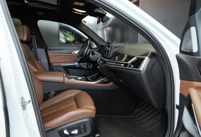 Image of BMW X7 4.4 390kW