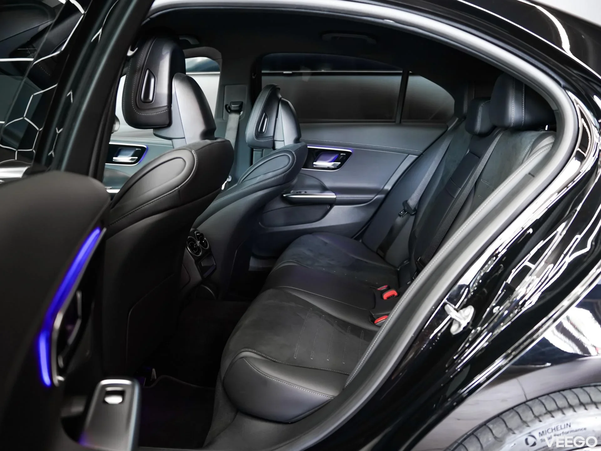 Mercedes-Benz C300 2.0 145kW