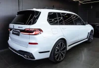 BMW X7 4.4 390kW thumbnail