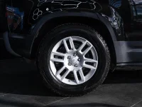 Land Rover Defender 3.0 294kW thumbnail