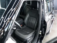 Land Rover Defender 3.0 294kW thumbnail