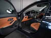 BMW 330 3.0 195kW thumbnail