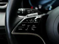 Mercedes-Benz E300 2.0 143kW thumbnail