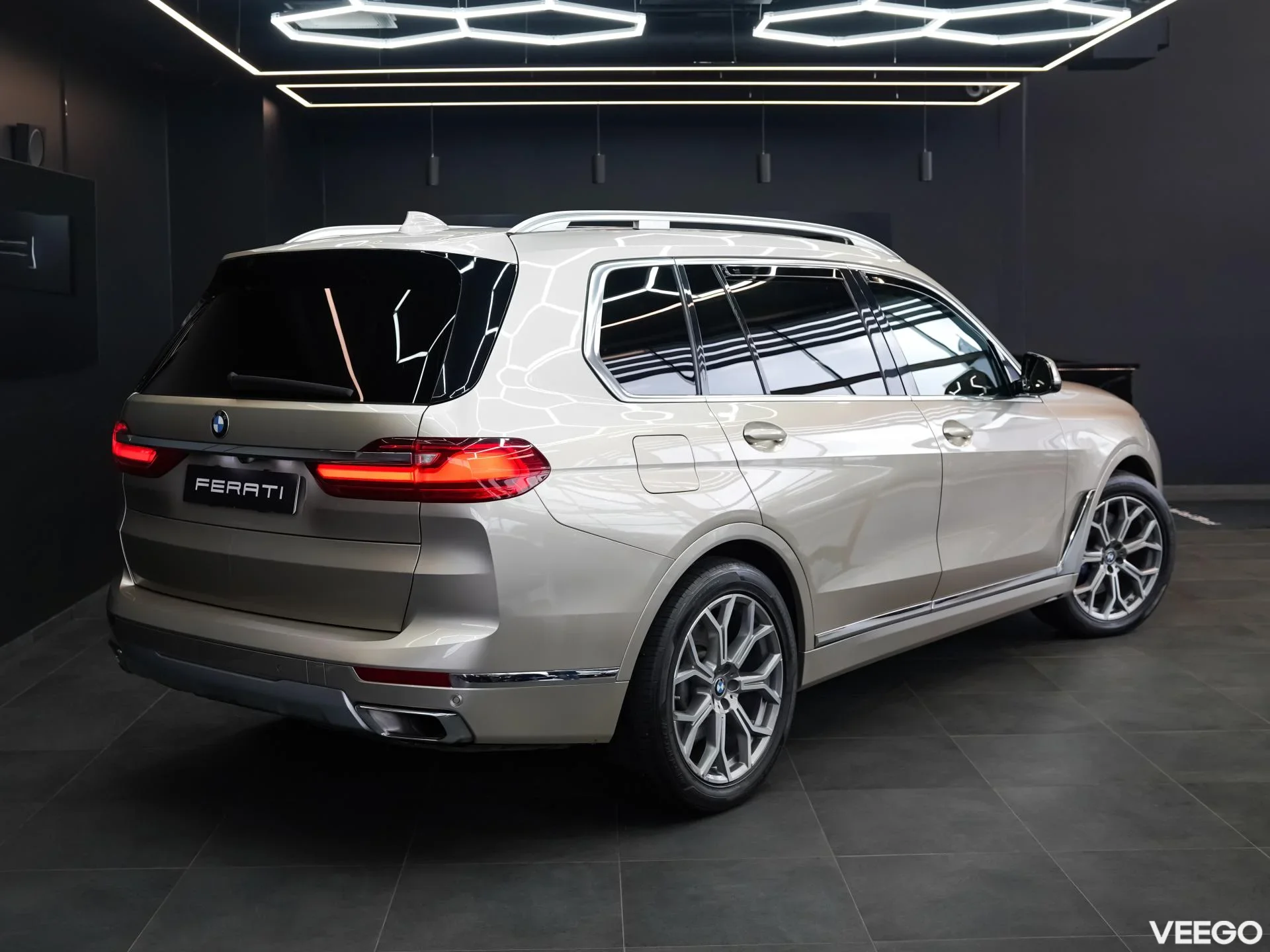 BMW X7 3.0 195kW