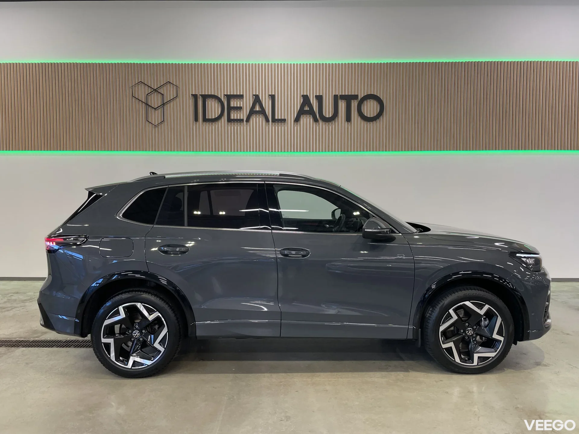 Volkswagen Tiguan 4Motion R-Line Facelift 142kW