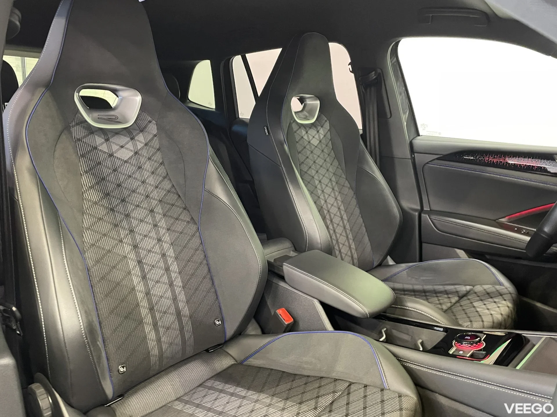 Volkswagen Tiguan 4Motion R-Line Facelift 142kW