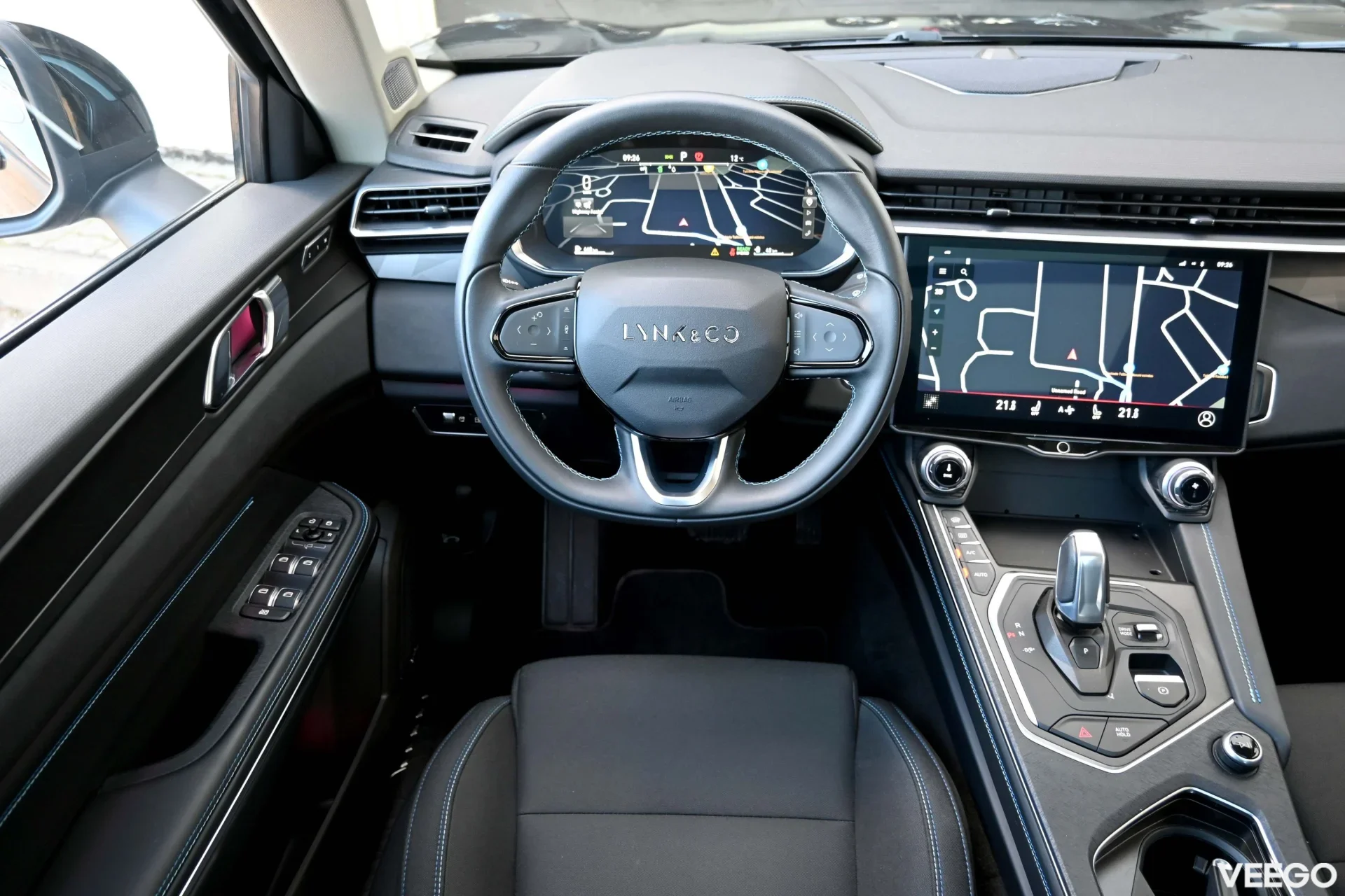 Lynk & Co 01 MORE/RECHARGE/INFINITY/INTELLI SAFE/XENIUM/ 1.5 192kW