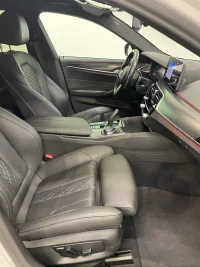 BMW 530 E XDRIVE 135kW thumbnail