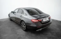 Mercedes-Benz E220 d Avantgarde 4Matic 2.0 143kW thumbnail