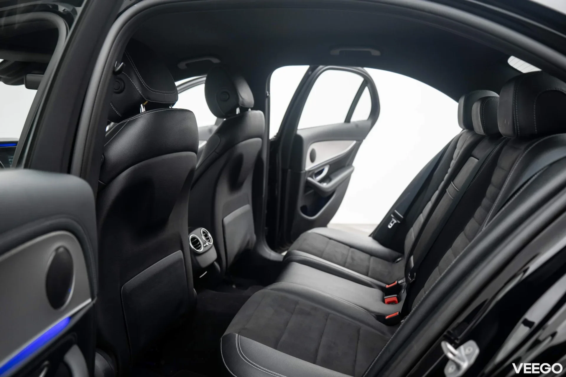 Mercedes-Benz E350 e AMG PHEV 2.0 210kW