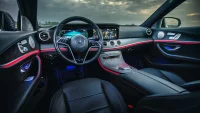 Mercedes-Benz E200 118kW thumbnail