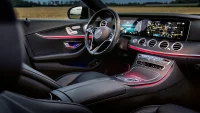 Mercedes-Benz E200 118kW thumbnail