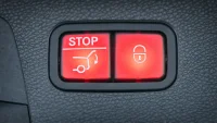 Mercedes-Benz E200 118kW thumbnail