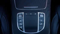 Mercedes-Benz E200 118kW thumbnail