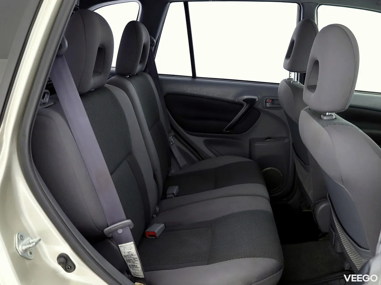 Toyota RAV4 2.0 110kW