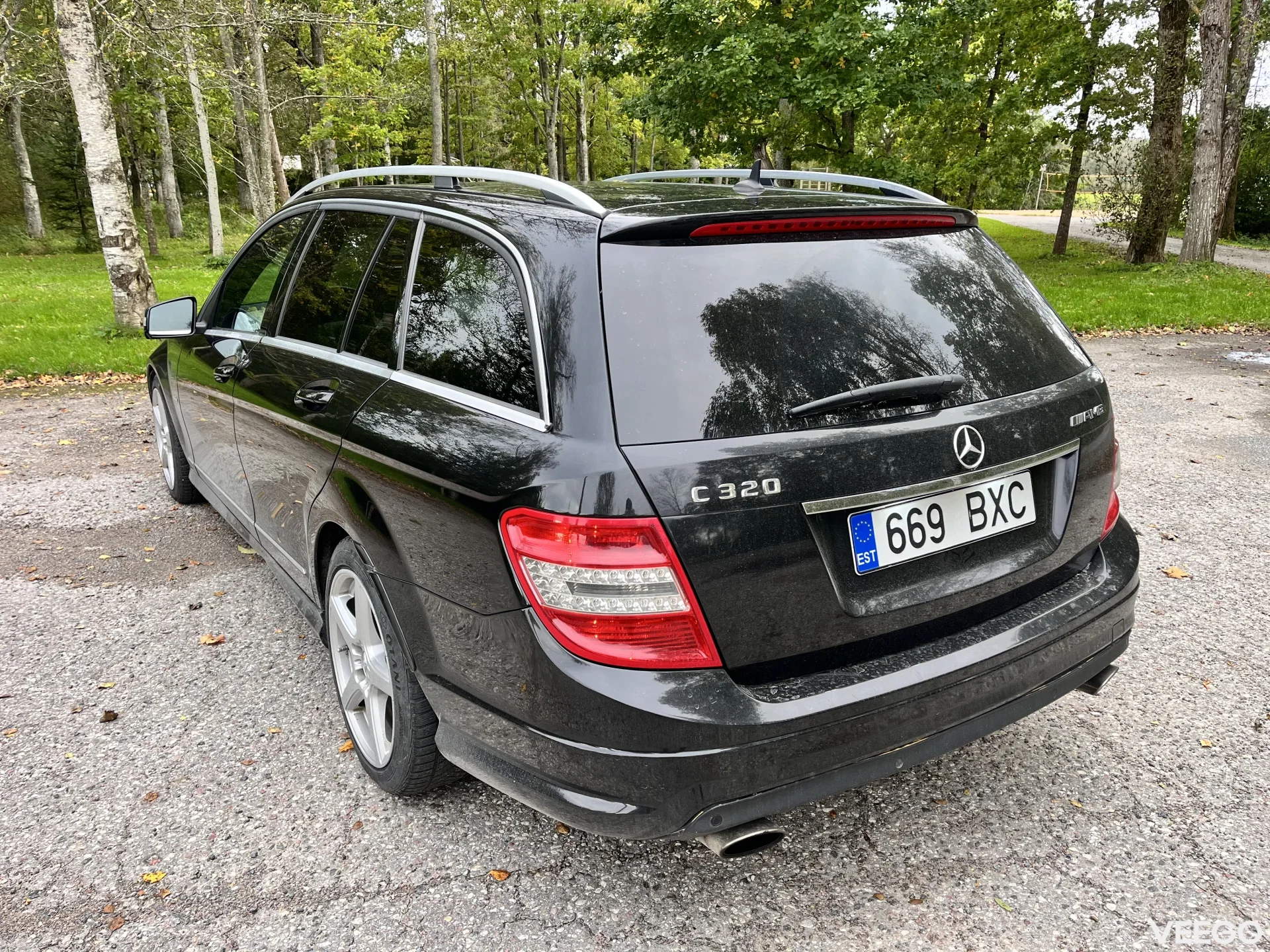 Mercedes-Benz C320 3.0 165kW