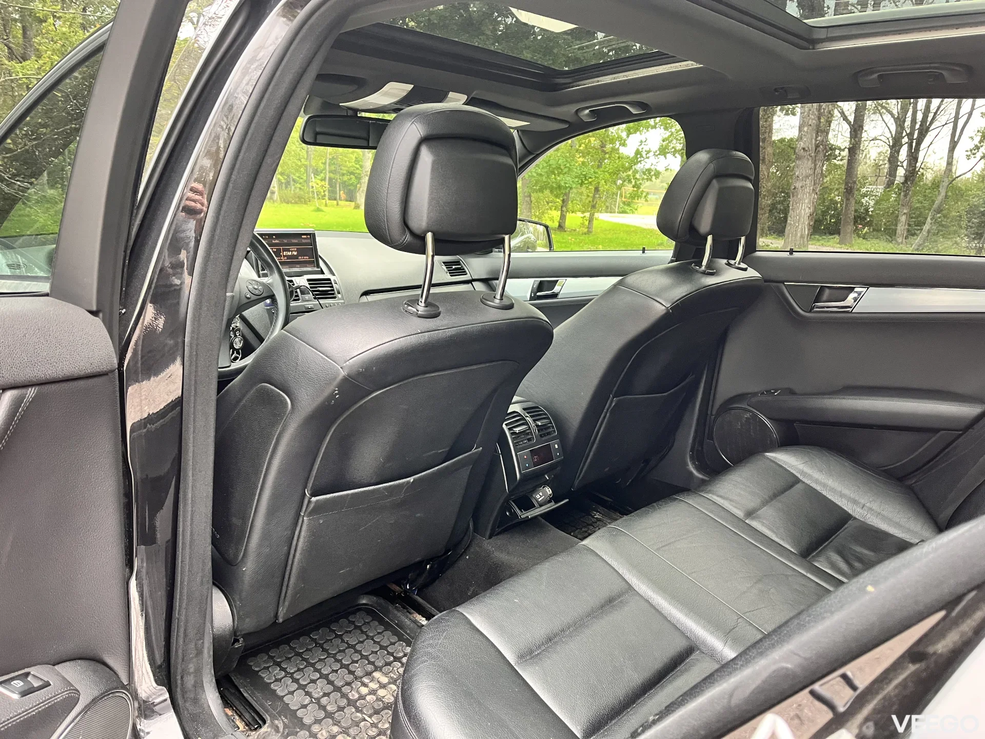 Mercedes-Benz C320 3.0 165kW