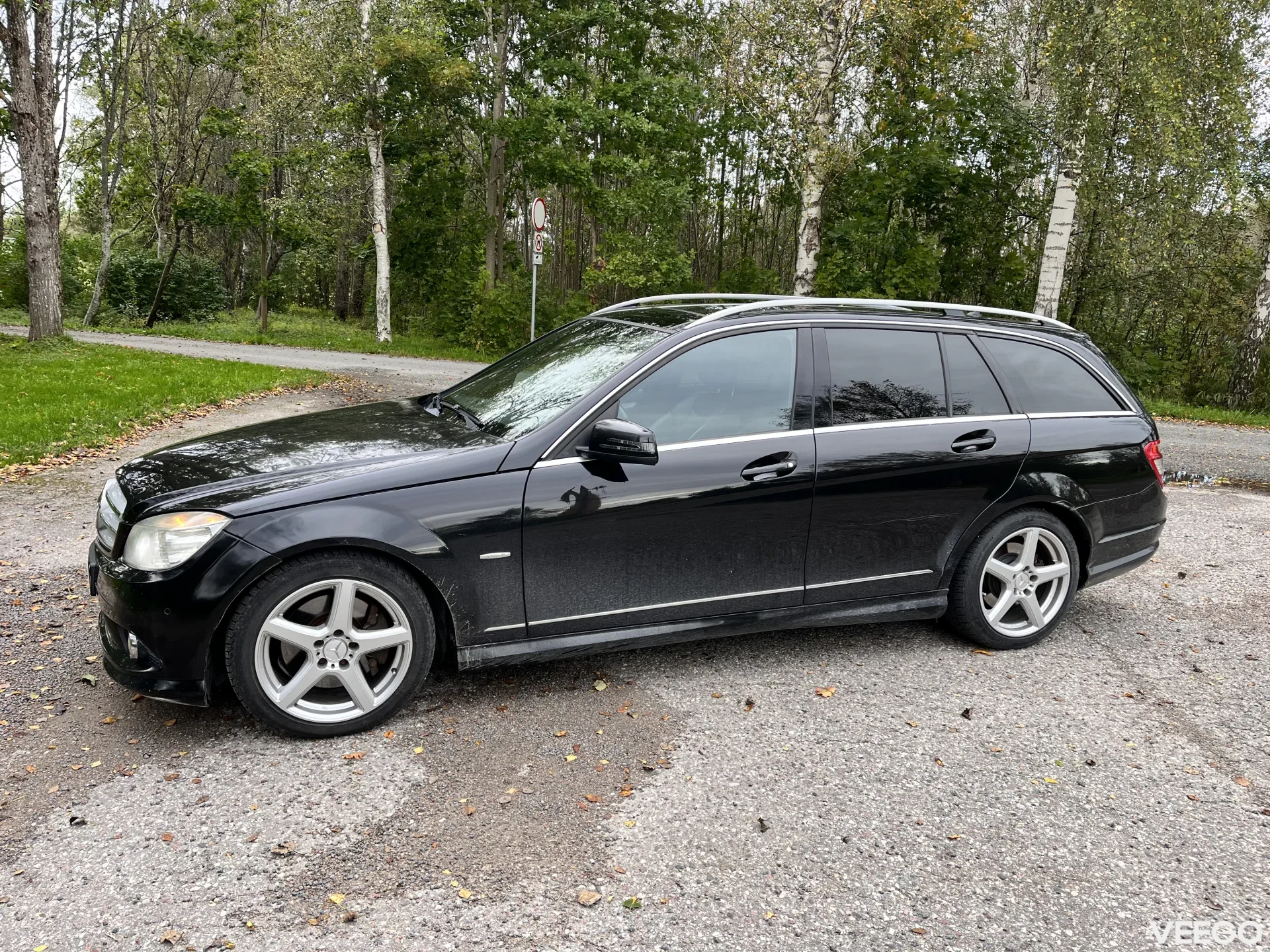 Mercedes-Benz C320 3.0 165kW