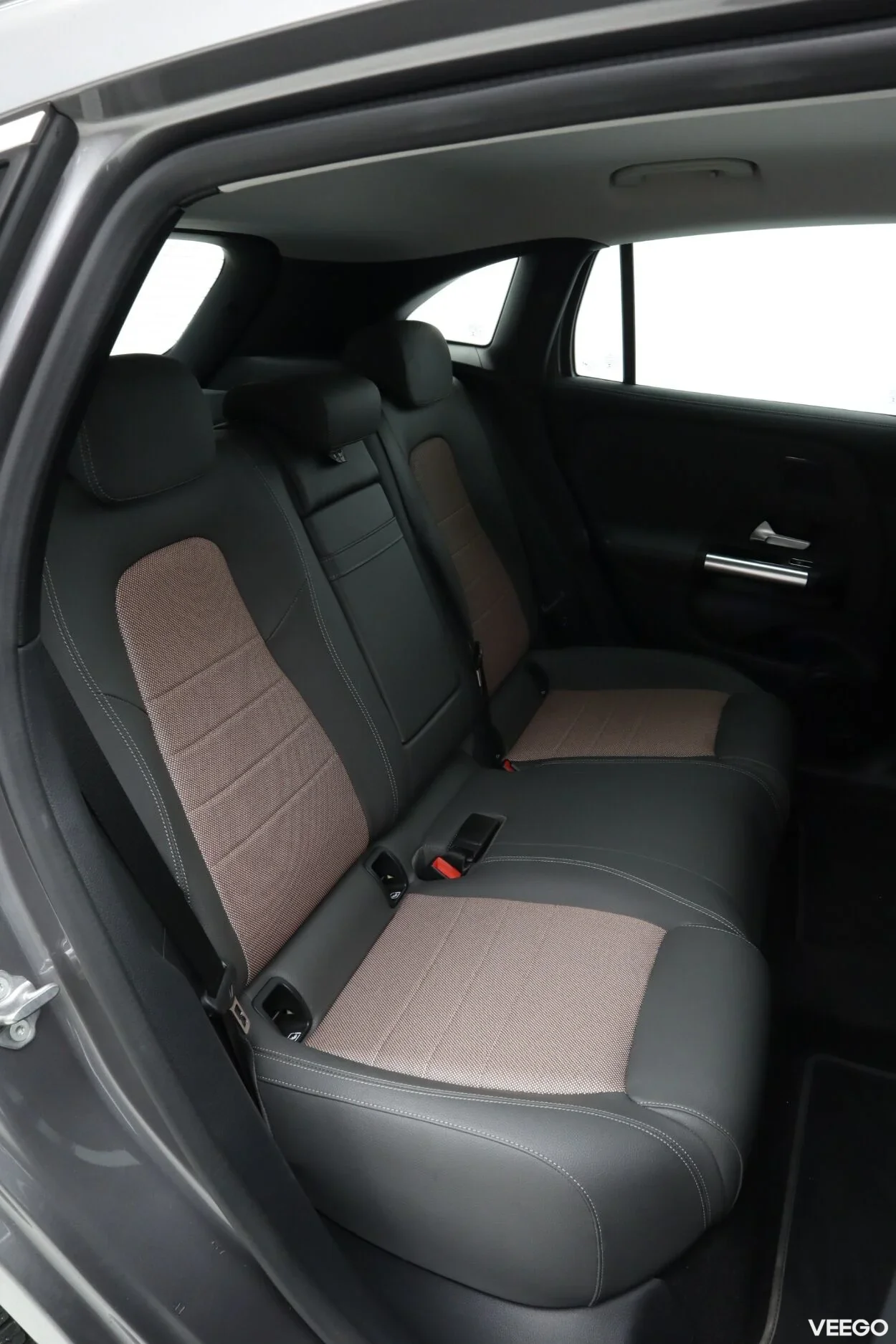 Mercedes-Benz EQA: EQA 250 Progressive 80kW