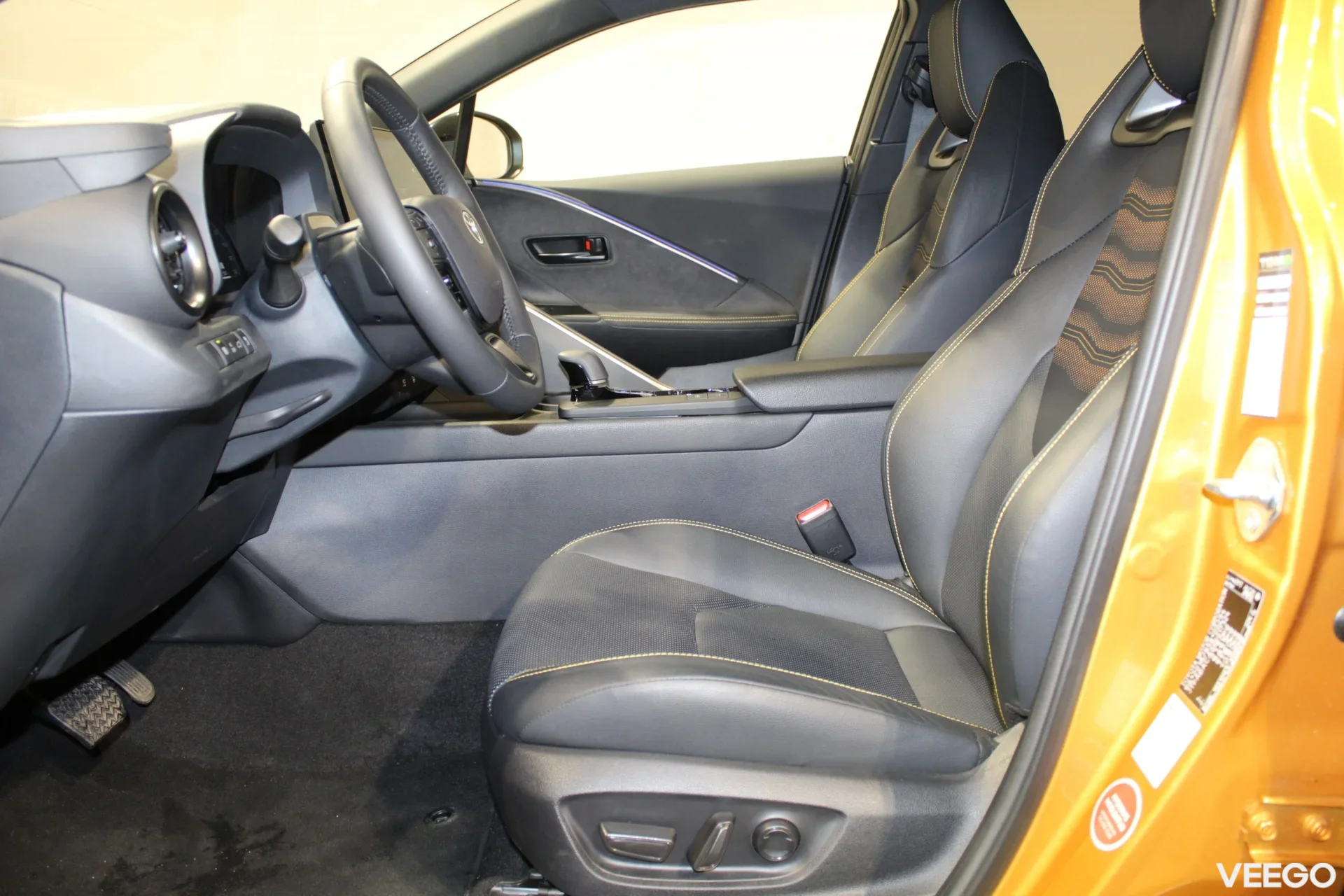 Toyota C-HR Premiere Edition Plug-in Hybrid 2 111kW