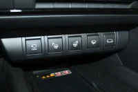 Toyota C-HR Premiere Edition Plug-in Hybrid 2 111kW thumbnail