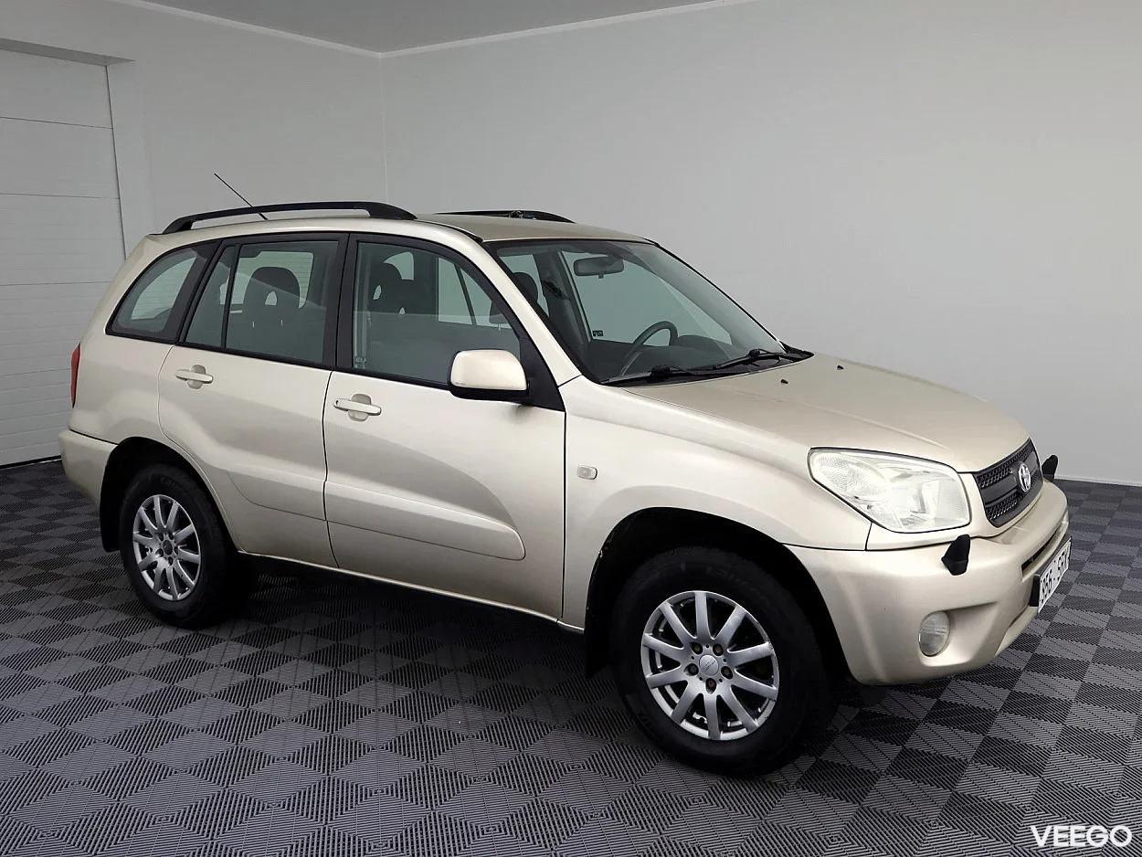 Toyota RAV4 2.0 110kW