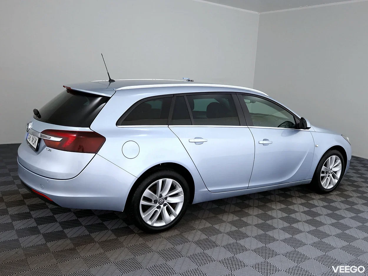 Opel Insignia 2.0 121kW