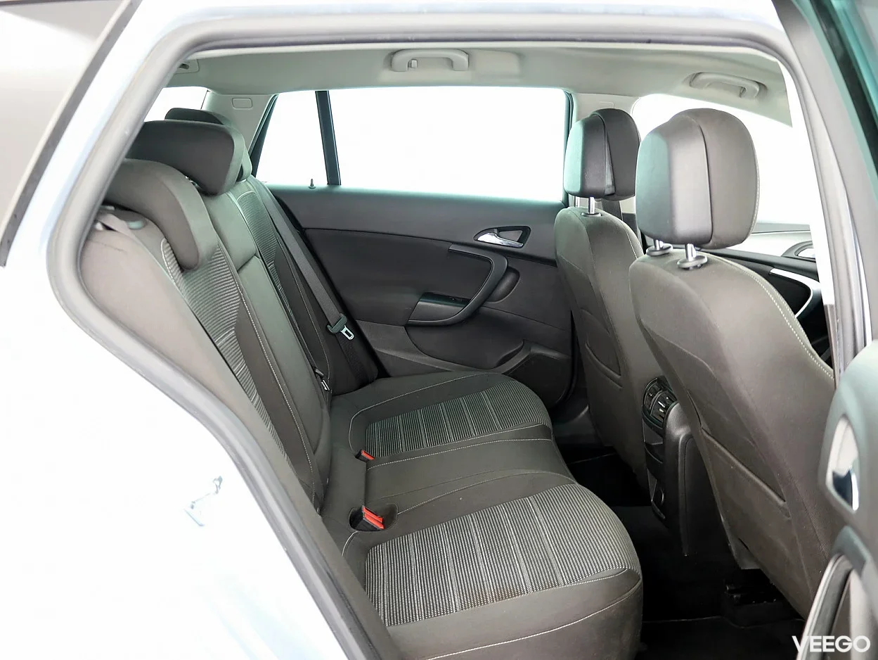 Opel Insignia 2.0 121kW