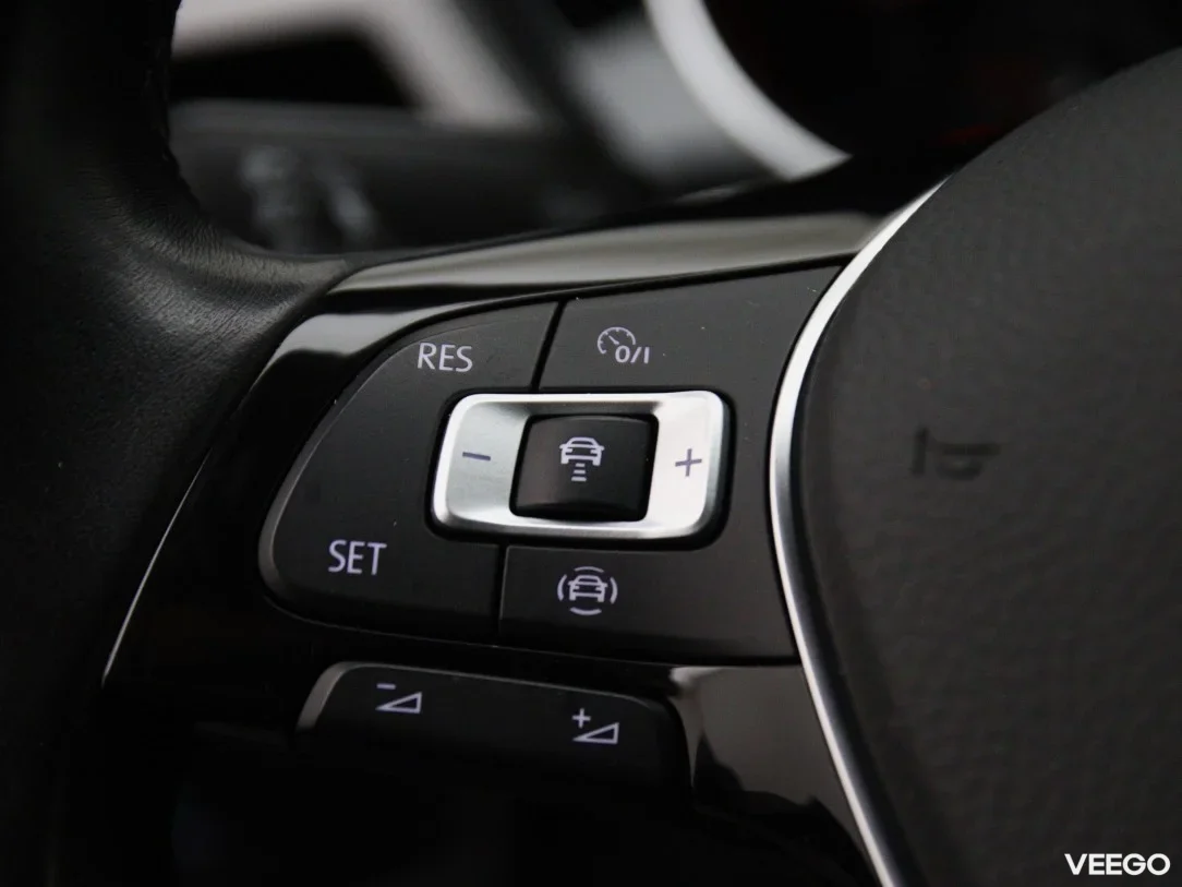 Volkswagen Touran 1.5 110kW