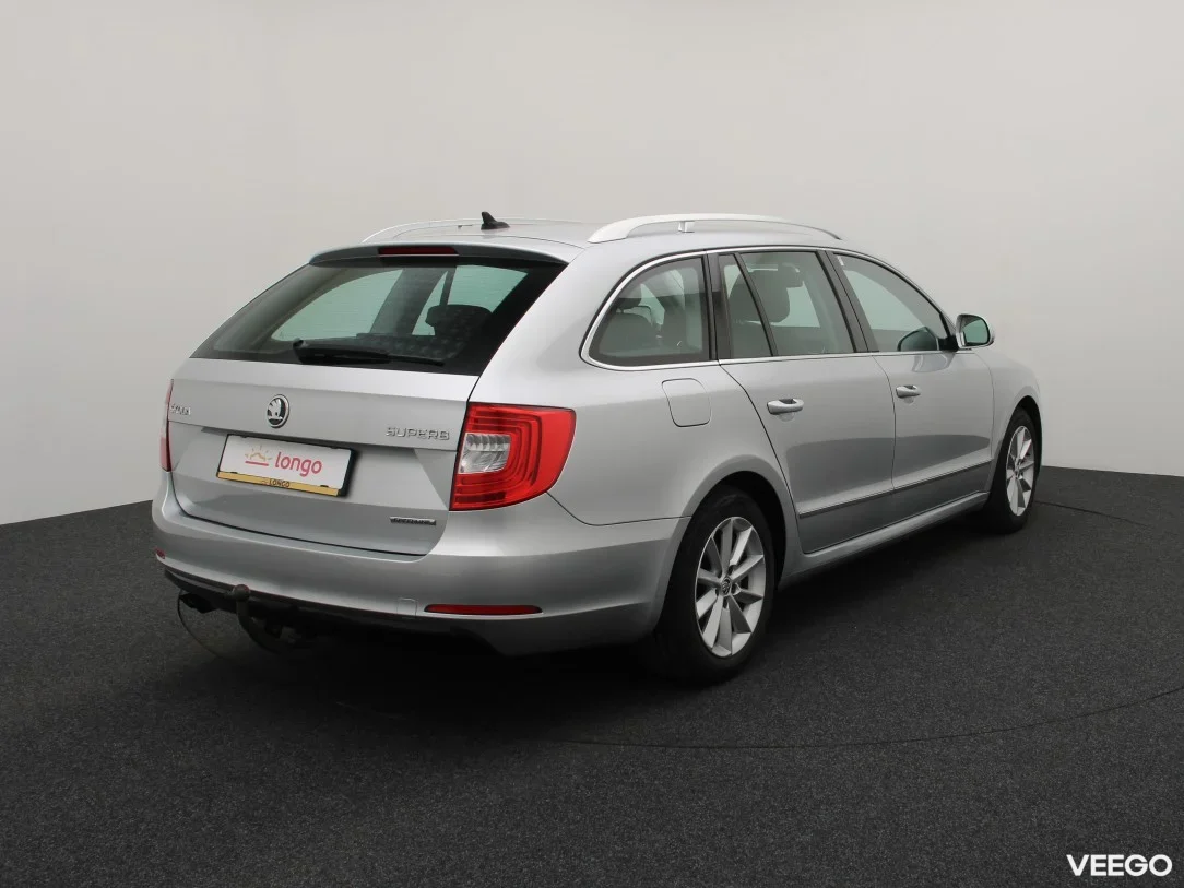 Skoda Superb 1.6 77kW