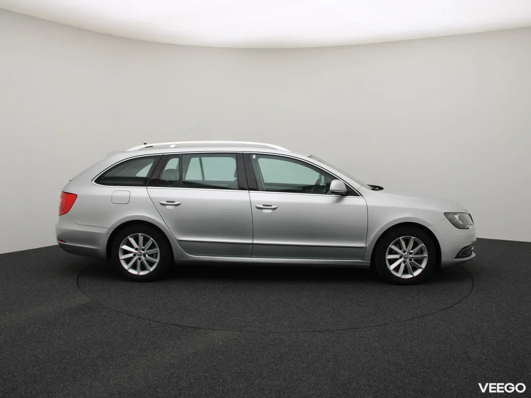 Skoda Superb 1.6 77kW