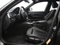 BMW 320 2 120kW thumbnail