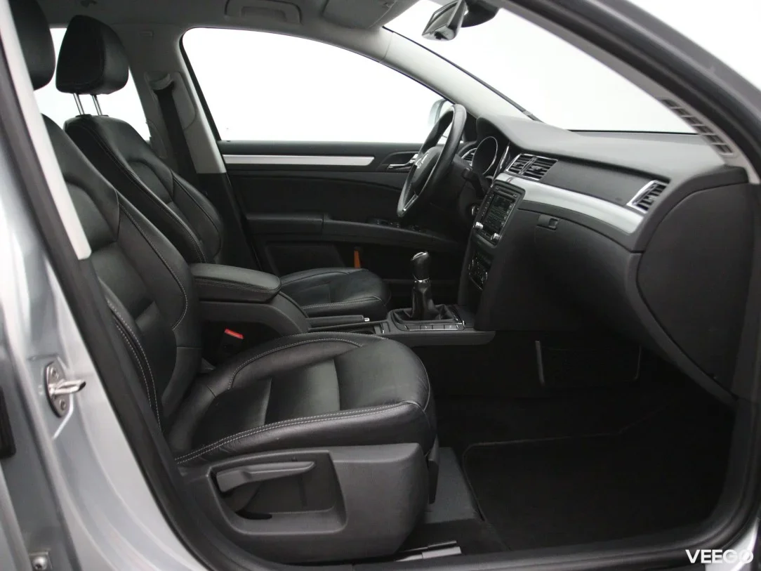 Skoda Superb 1.6 77kW