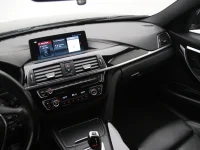 BMW 320 2 120kW thumbnail