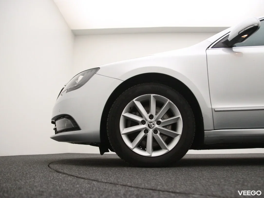 Skoda Superb 1.6 77kW