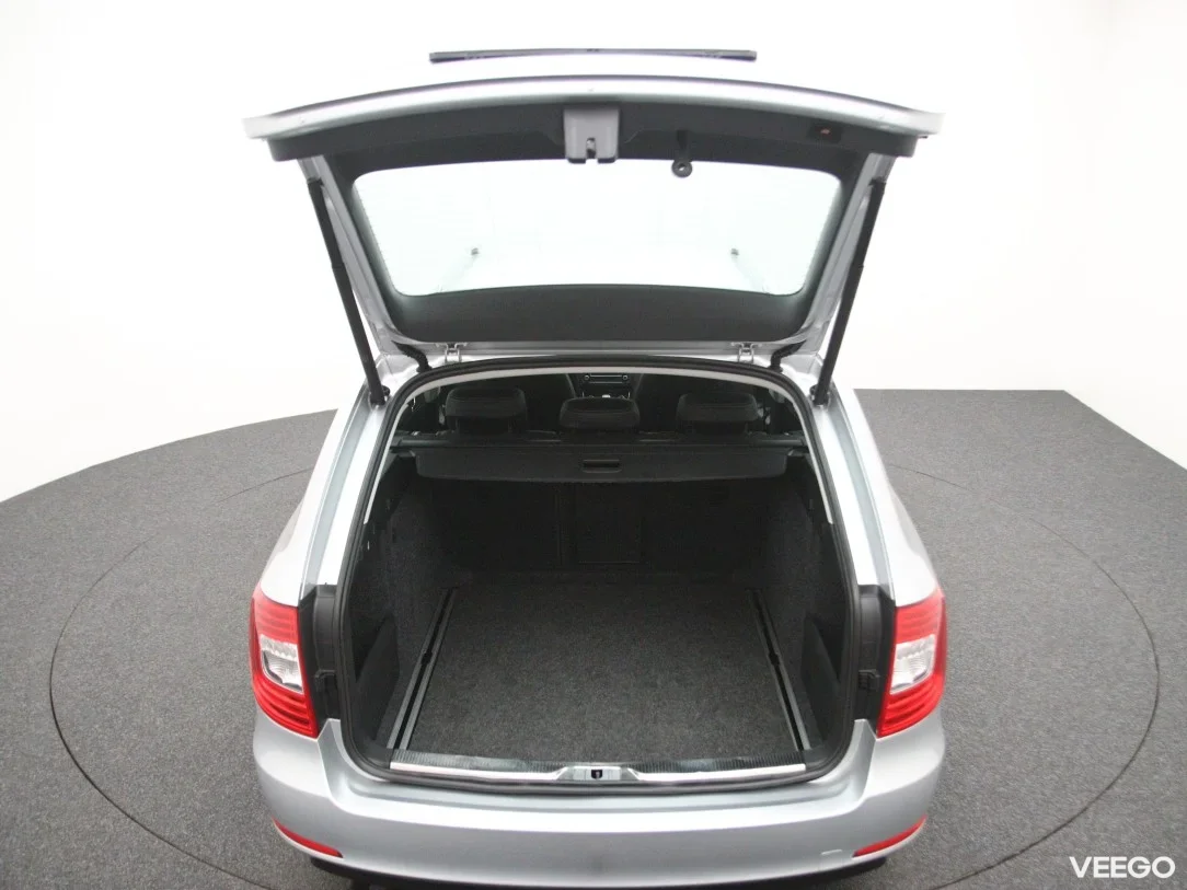 Skoda Superb 1.6 77kW