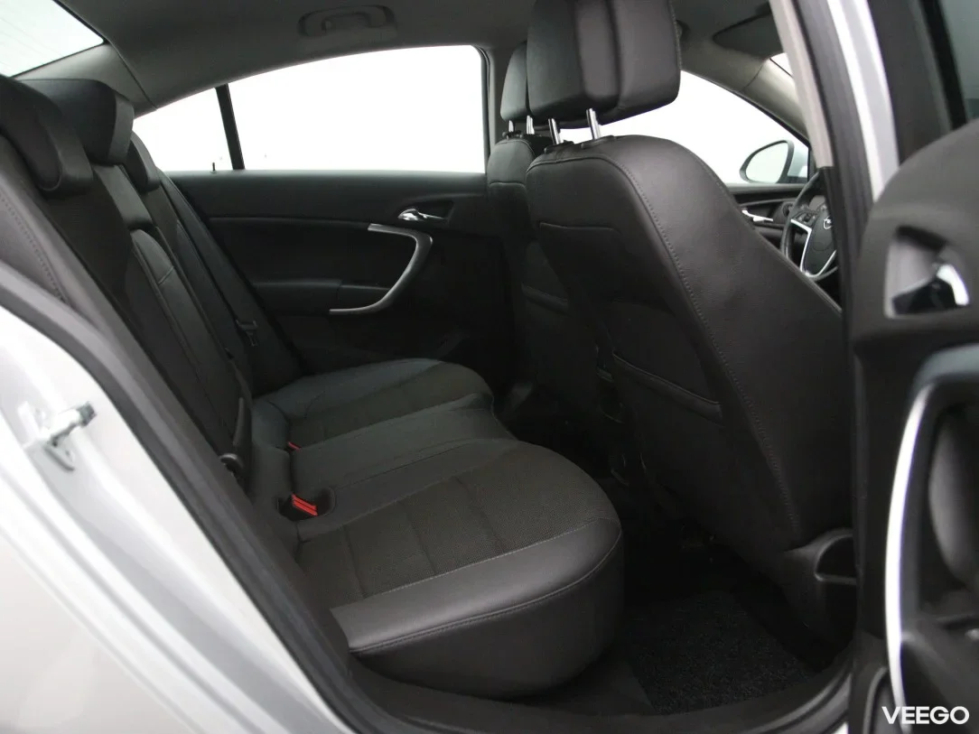 Opel Insignia 1.8 103kW