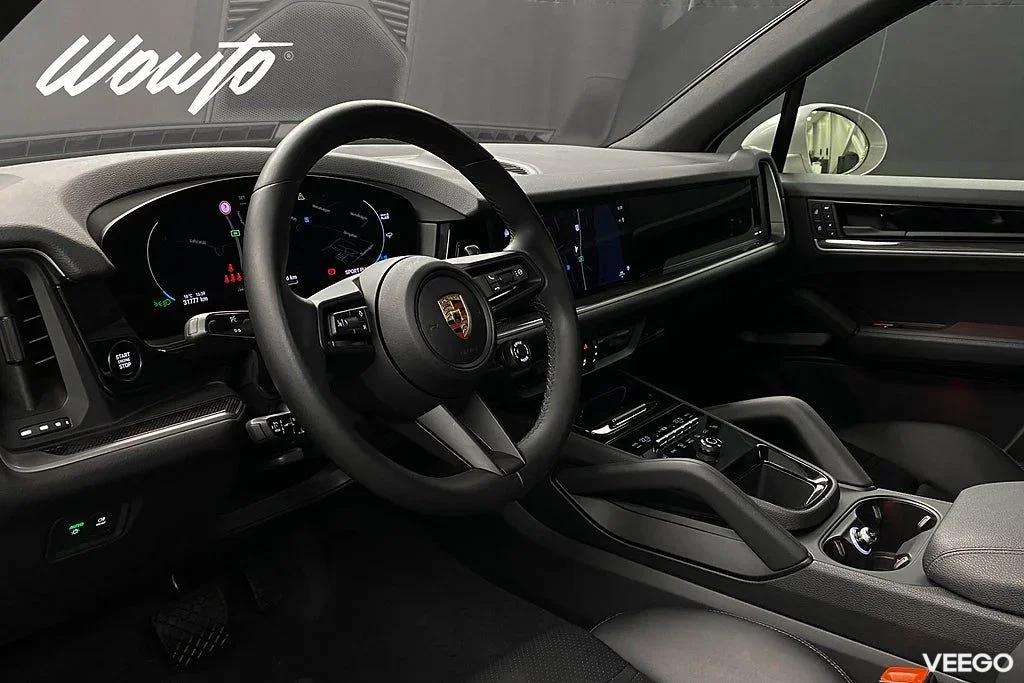 Porsche Cayenne E-Hybrid 470HK /18-Vägs /Pano /Bose /Se Spec/4.95% 346kW