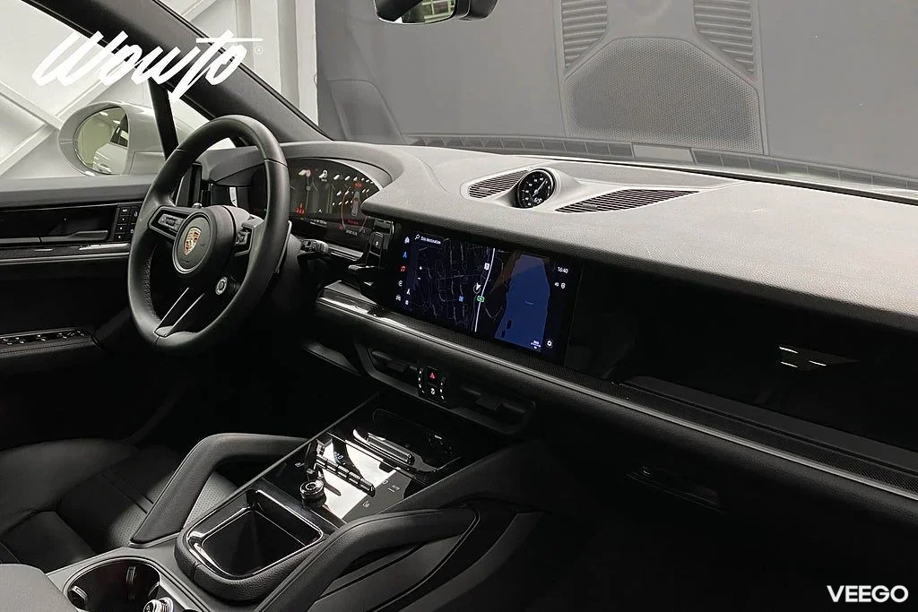 Porsche Cayenne E-Hybrid 470HK /18-Vägs /Pano /Bose /Se Spec/4.95% 346kW