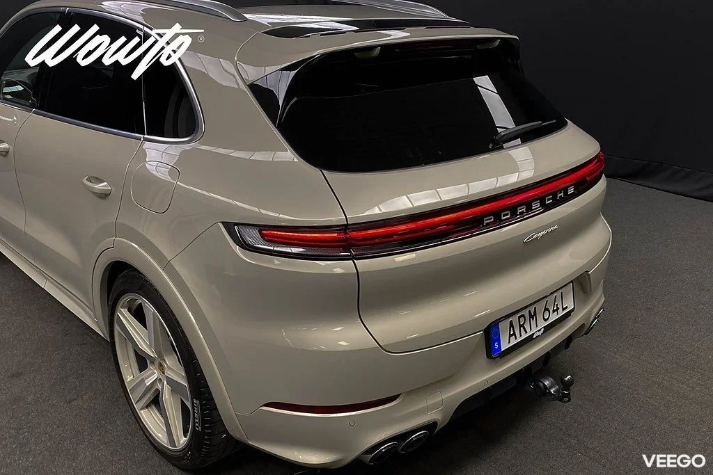 Porsche Cayenne E-Hybrid 470HK /18-Vägs /Pano /Bose /Se Spec/4.95% 346kW