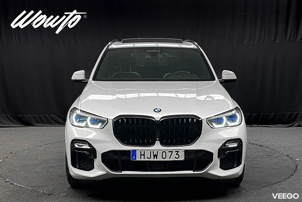 BMW X5 xDrive45e 394HK M-Sport /Night Vis /Se Spec/Moms/4.95% 290kW