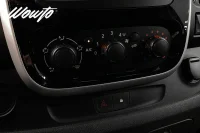 Renault Trafic 1.6 dCi 125HK L2 3-Sits /V-Inredd /Värmare 92kW thumbnail